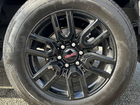 Used 2022 GMC Sierra 1500 Elevation image 26