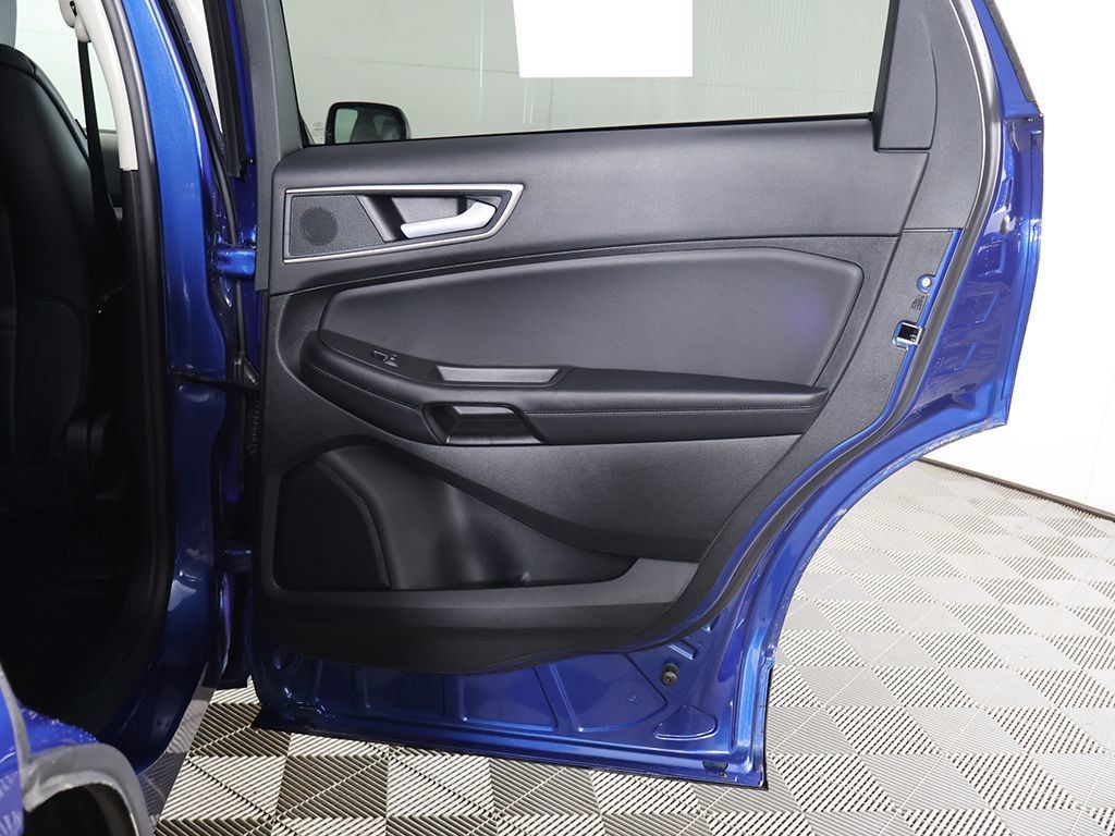 Used 2024 Ford Edge SEL w/ Convenience Package AWD/4WD image 22