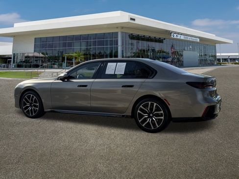 Certified 2023 BMW 740i w/ Executive Package image 7