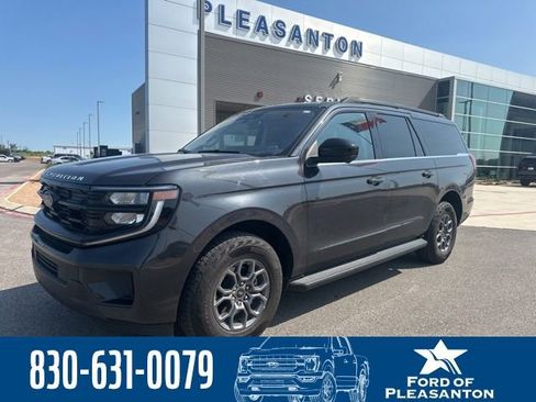 Used 2025 Ford Expedition Max Active RWD image 1