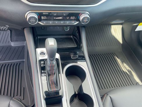 New 2025 Nissan Altima 2.5 SR w/ SR Premium Package image 19