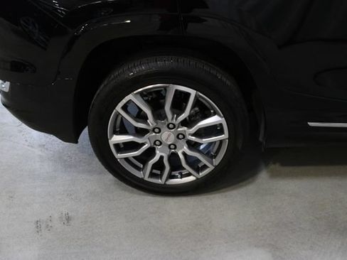 Used 2023 GMC Terrain Denali w/ Denali Premium Package AWD/4WD image 38