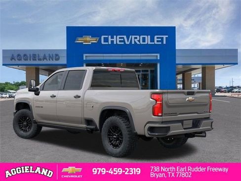 New 2026 Chevrolet Silverado 2500 ZR2 image 3