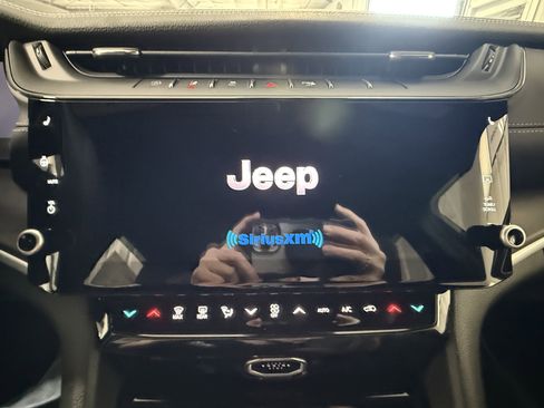 New 2026 Jeep Grand Cherokee L 4WD image 28