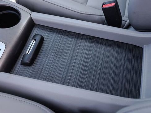 Used 2017 Honda Pilot EX-L image 29