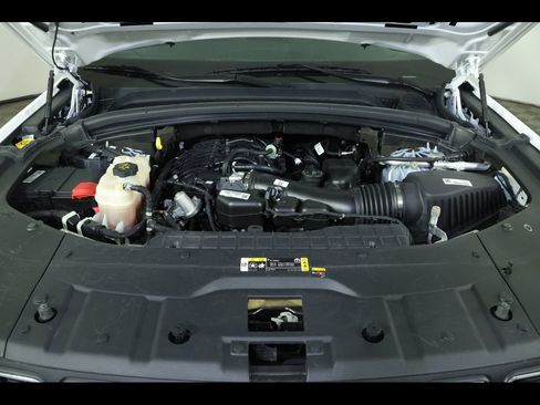 Used 2023 Jeep Grand Cherokee Laredo RWD image 18