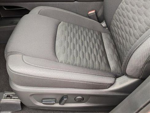 New 2025 Nissan Pathfinder SV image 4