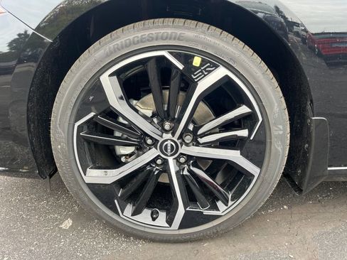 New 2025 Nissan Altima 2.5 SR w/ SR Premium Package image 9