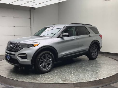 Certified 2023 Ford Explorer XLT w/ Equipment Group 202A image 38