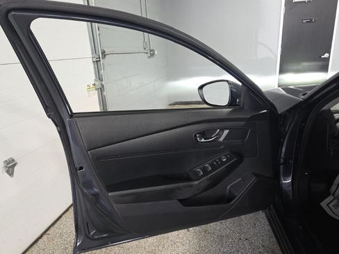 Used 2023 Honda Accord LX image 9