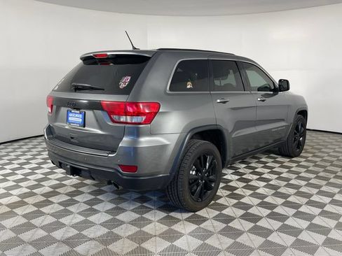 Used 2013 Jeep Grand Cherokee Altitude AWD/4WD image 18