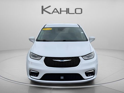 Used 2022 Chrysler Pacifica Touring-L FWD image 8