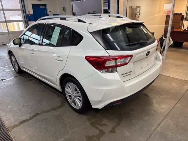 Used 2017 Subaru Impreza 2.0i Premium AWD/4WD image 4
