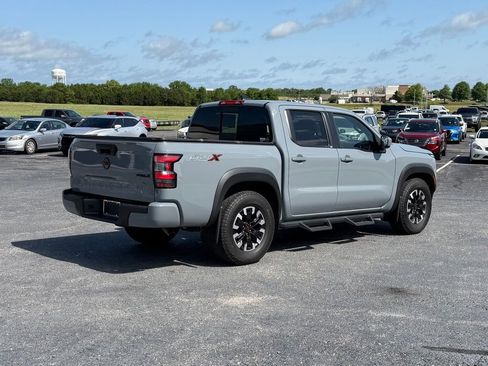 Used 2024 Nissan Frontier Pro-X RWD image 5