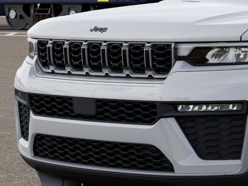 New 2026 Jeep Grand Cherokee L Limited RWD image 11