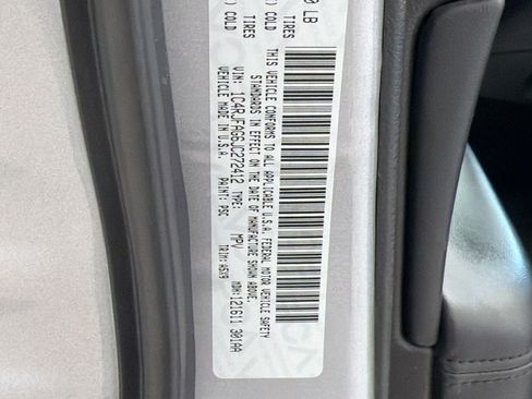Used 2018 Jeep Grand Cherokee Laredo AWD/4WD image 24