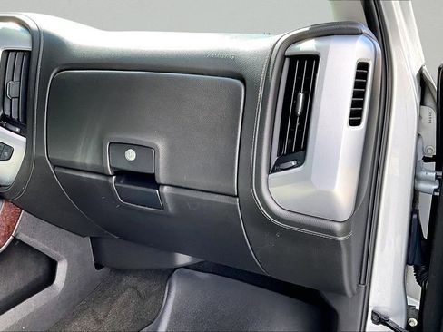 Used 2017 GMC Sierra 1500 SLT AWD/4WD image 24