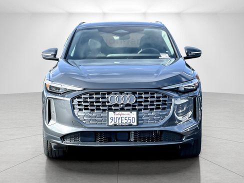 Certified 2025 Audi Q5 Premium Plus w/ Premium Plus image 8