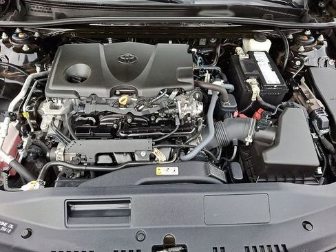 Used 2022 Toyota Camry XSE image 32