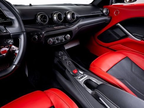 Used 2015 Ferrari F12 Berlinetta image 30