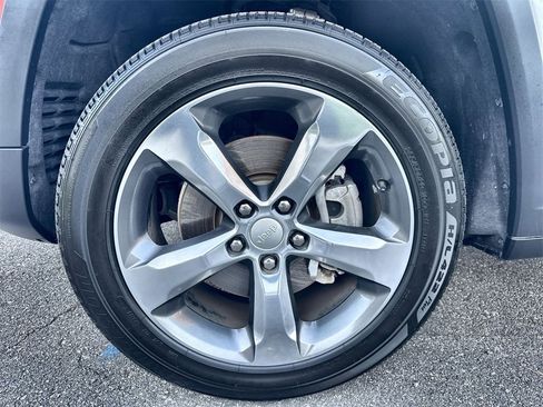 Used 2021 Jeep Grand Cherokee L Limited image 19