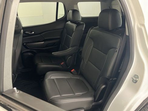 Used 2023 GMC Acadia SLT w/ Elevation Edition FWD image 20