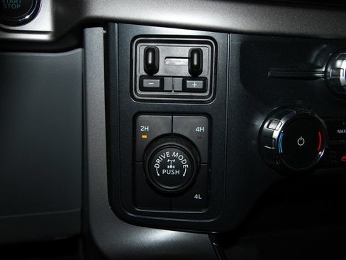Used 2026 Ford F150 XLT w/ Equipment Group 302A MID AWD/4WD image 17