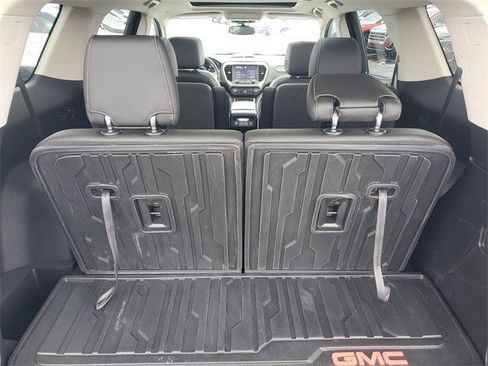 Certified 2020 GMC Acadia Denali image 9