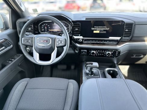 New 2026 GMC Sierra 1500 Elevation image 13