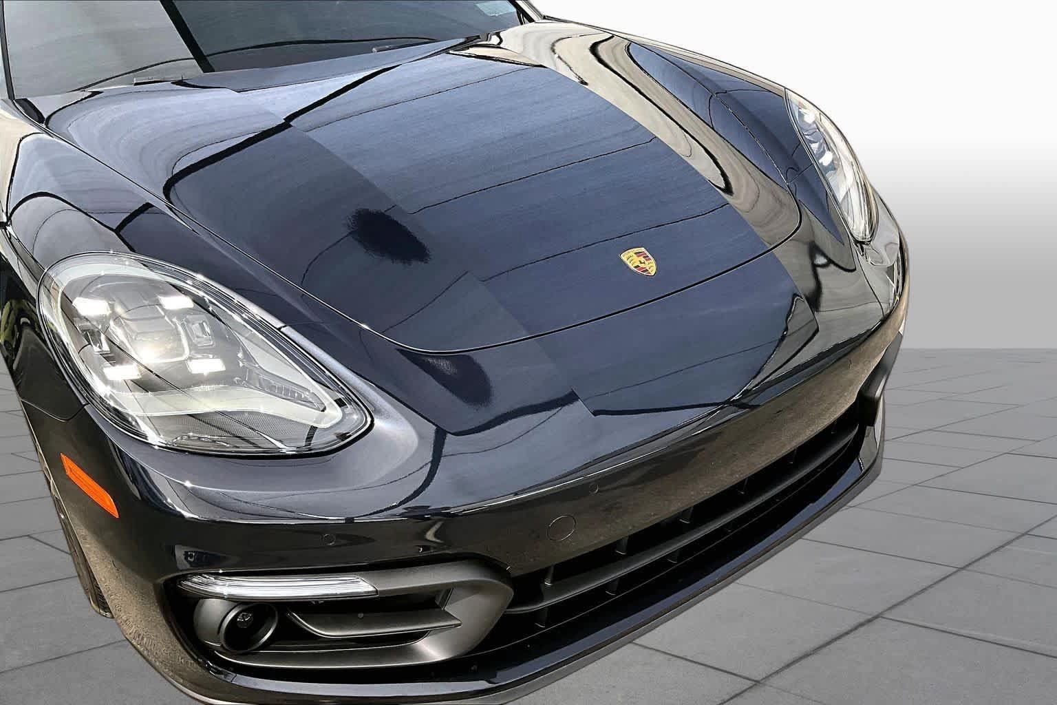 Used 2023 Porsche Panamera 4 Platinum Edition AWD/4WD image 28