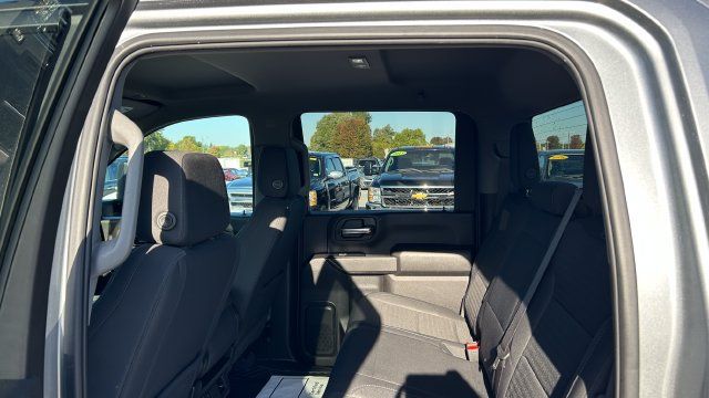 Used 2024 Chevrolet Silverado 2500 Custom w/ Custom Convenience Package AWD/4WD image 32