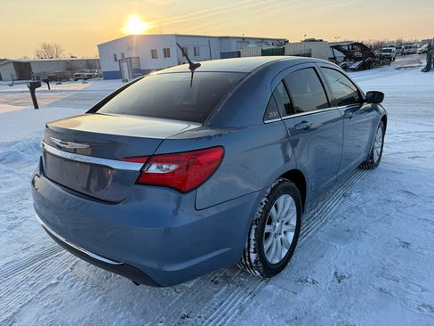 Used 2011 Chrysler 200 Touring w/ Cold Weather Group image 5