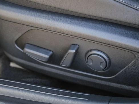 New 2026 Hyundai Elantra Limited FWD image 25