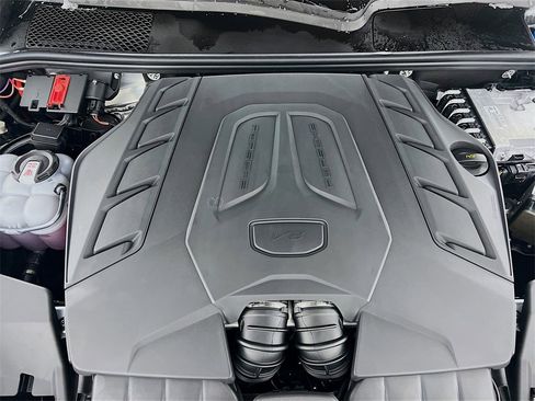 New 2026 Porsche Cayenne S image 32