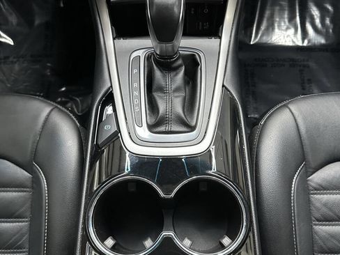 Used 2015 Ford Edge SEL w/ Equipment Group 201A image 27