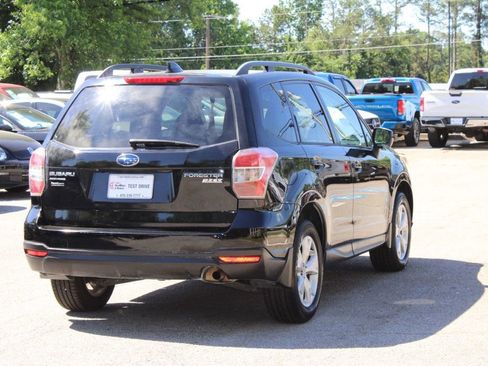 Used 2016 Subaru Forester 2.5i Premium w/ All-Weather Package AWD/4WD image 8