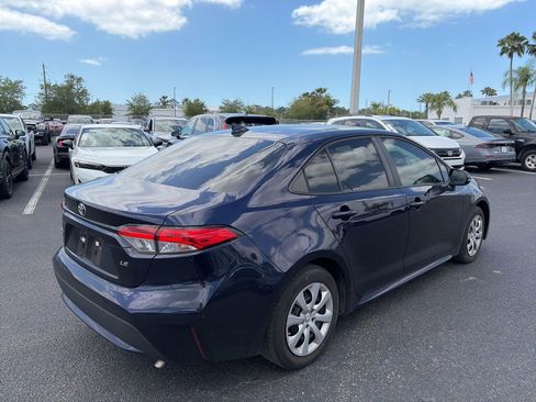 Used 2022 Toyota Corolla LE image 7