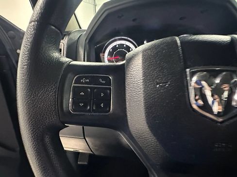 Used 2017 RAM 1500 Express AWD/4WD image 26