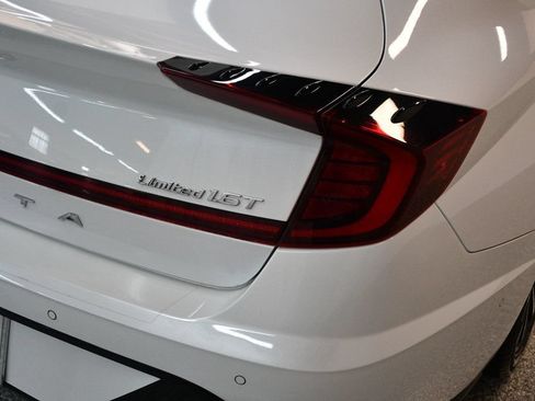 Used 2021 Hyundai Sonata Limited FWD image 15