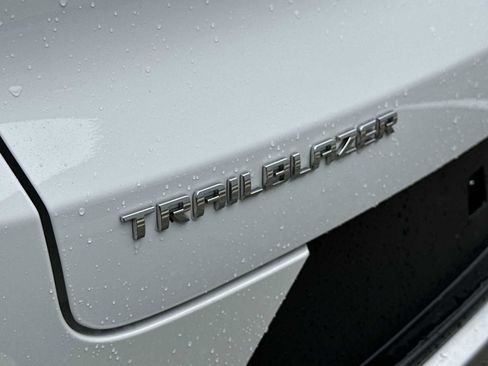 Used 2023 Chevrolet TrailBlazer LT image 11