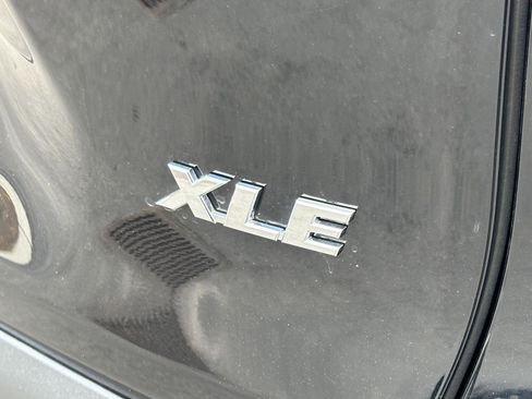 Used 2024 Toyota RAV4 XLE w/ Convenience Package image 12