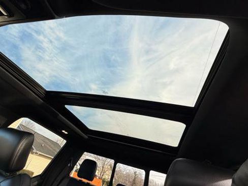 Used 2019 Ford F150 Raptor w/ Equipment Group 802A Luxury image 28