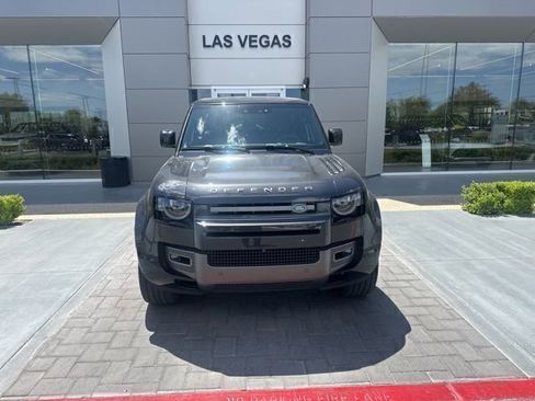 Used 2024 Land Rover Defender 90 V8 AWD/4WD image 2