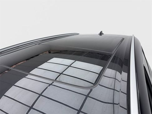 Used 2023 BMW X5 sDrive40i w/ Premium Package image 13