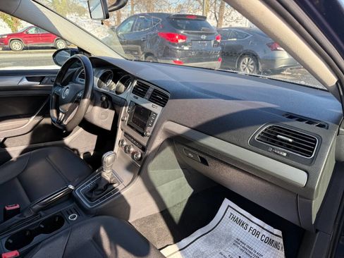 Used 2015 Volkswagen Golf TDI S image 13