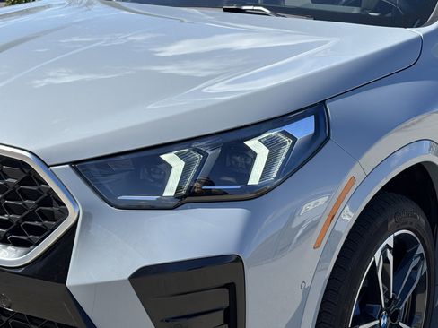 Certified 2025 BMW X2 xDrive28i image 6