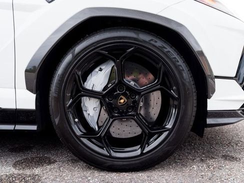 Used 2024 Lamborghini Urus Performante image 20