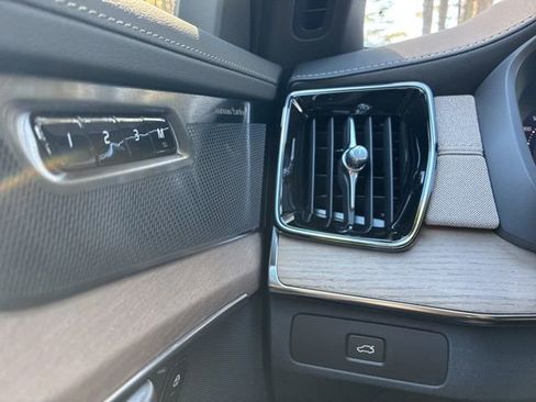 New 2026 Volvo XC90 B6 Plus w/ Protection Package Premier AWD/4WD image 26