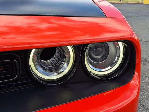Used 2022 Dodge Challenger R/T Scat Pack RWD image 9