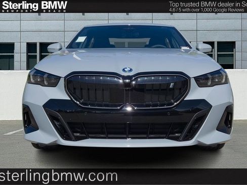 New 2026 BMW i5 eDrive40 w/ M Sport Package image 2